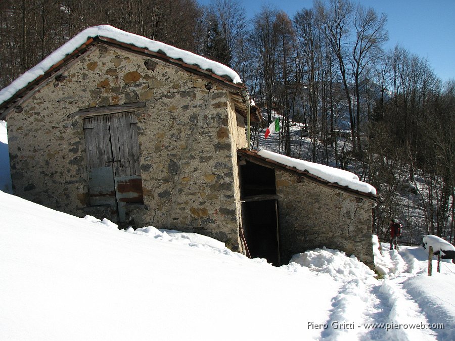 29 Fienile-baita.jpg
